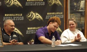 Russellville player signs with University of North Alabama to continue football career