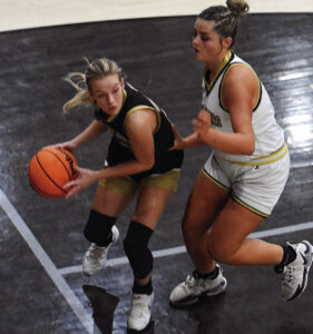 Franklin County basketball teams play