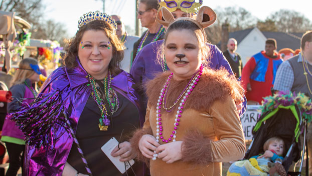 Krewe de Guard holds Mardi Gras parade in Russellville - Franklin ...